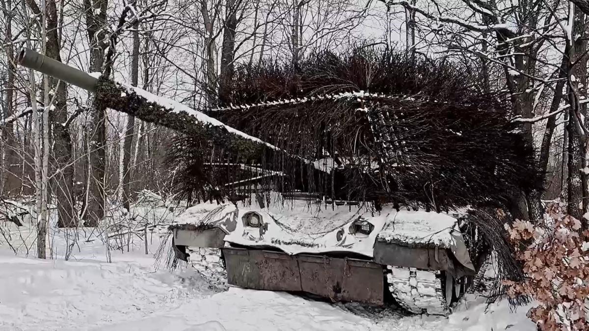 Танковые экипажи группировки войск «Север» круглосуточно наносят урок противнику 