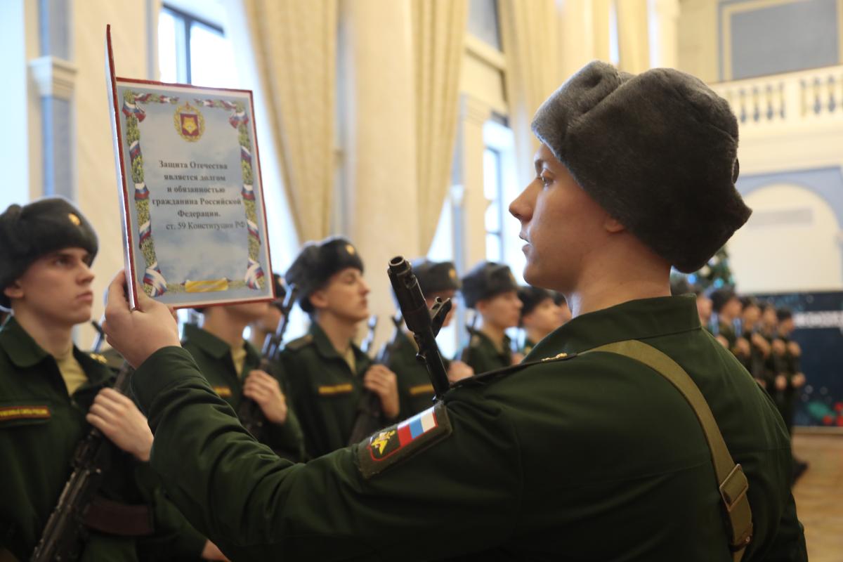 Церемонии принятия военной присяги проходят в Восточном военном округе