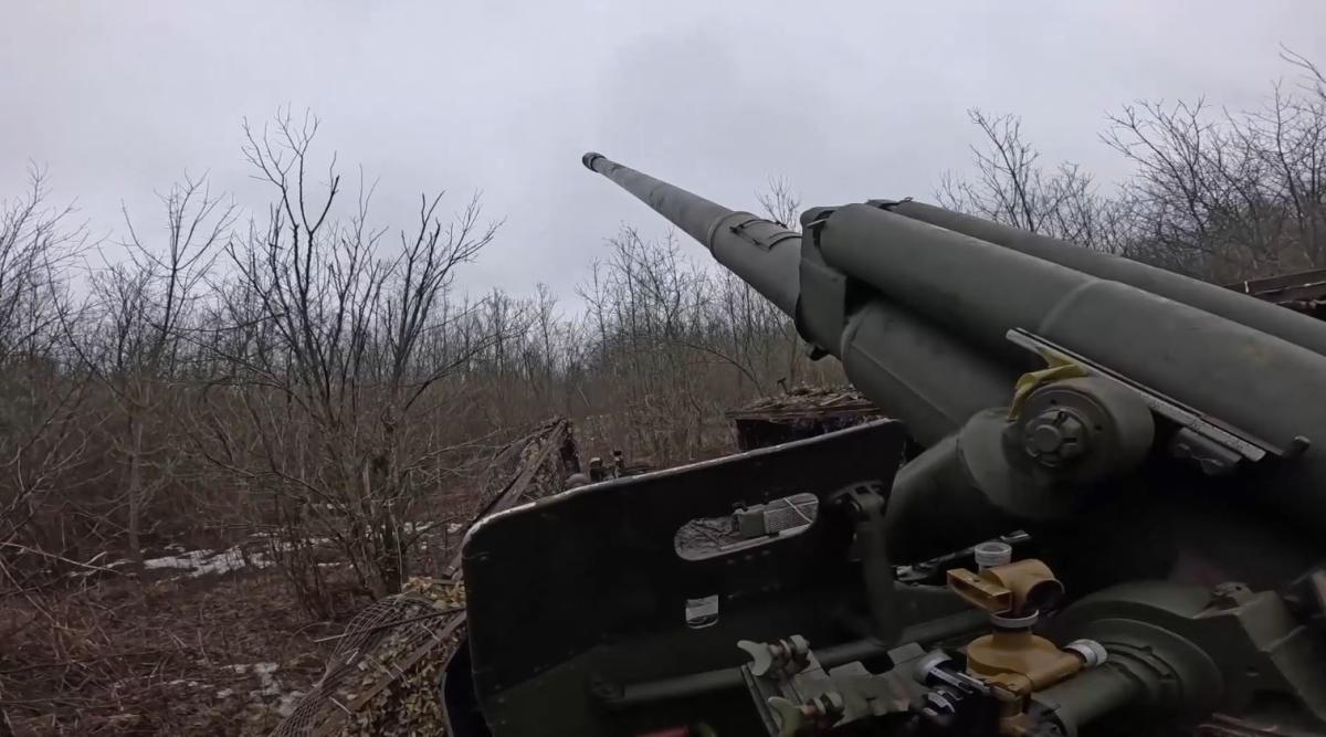 Расчеты самоходных пушек «Гиацинт-С» группировки войск «Север» нанесли урон живой силе и технике ВСУ 
