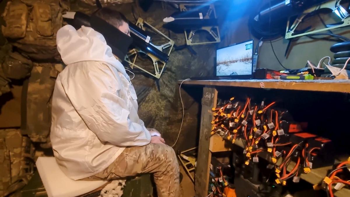 Расчеты войск беспилотных систем группировки «Север» эффективно применяют FPV-дроны в Сумской области