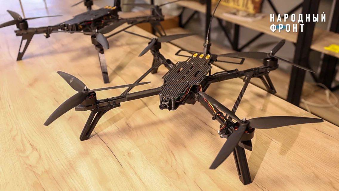 ТУЛЬСКИЕ РАЗРАБОТЧИКИ ПРИ ПОДДЕРЖКЕ КУЛИБИН-КЛУБА НАРОДНОГО ФРОНТА УВЕЛИЧИЛИ ЛИНЕЙКУ ДРОНОВ “ОВОД” 