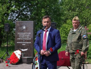 В Выборгском районе захоронили останки четырёх героев Красной Армии