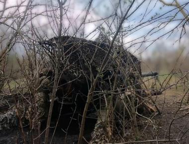 Расчеты буксируемых пушек «Гиацинт-Б» группировки войск «Север» нанесли огневой удар по подразделениям противника в Сумской области